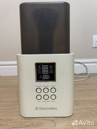 Увлажнитель воздуха ультразвуковой Electrolux