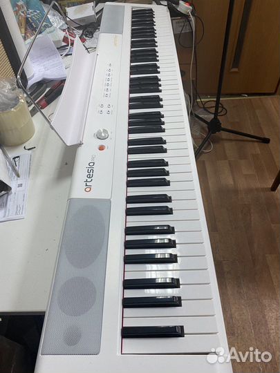 Artesia Performer White Фортепиано цифровое