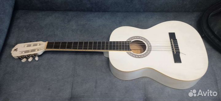Классическая гитара 3 4