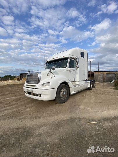 Freightliner Columbia, 2002