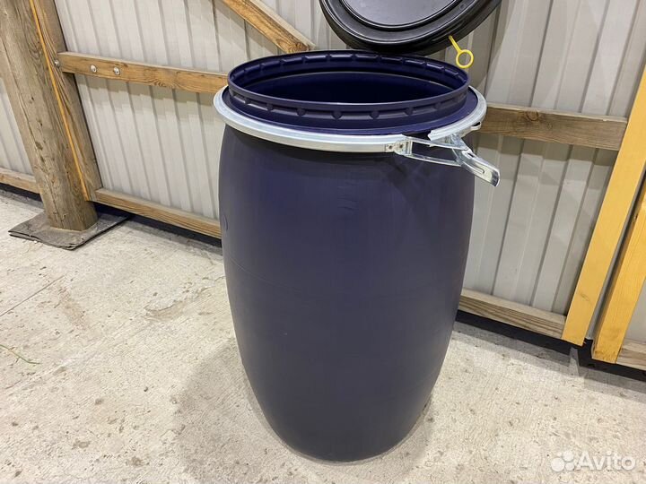 Новая бочка пластиковая пищевая 127 литров