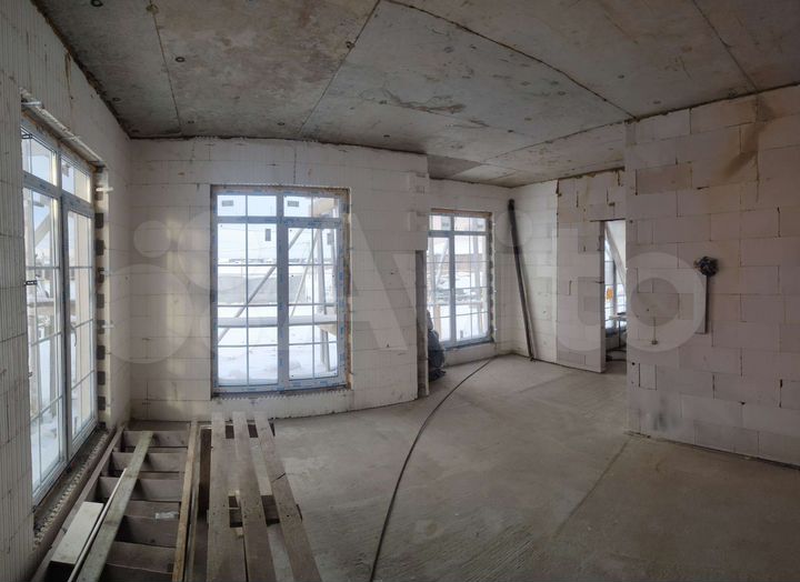 Коттедж 255 м² на участке 9,6 сот.