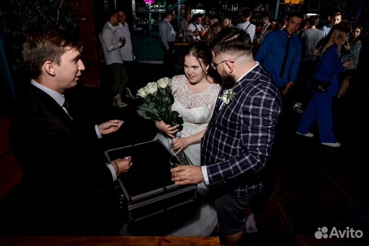 Ведущий-фокусник на мероприятие