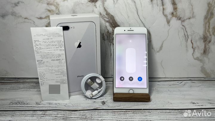 iPhone 8 Plus, 64 ГБ