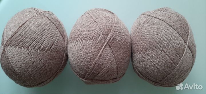 Новая ч/ш Пряжа д/вязания 3 мотка по 200 грамм