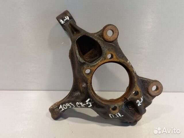 Кулак (цапфа) передний правый Mazda Cx-5 PY-VPS