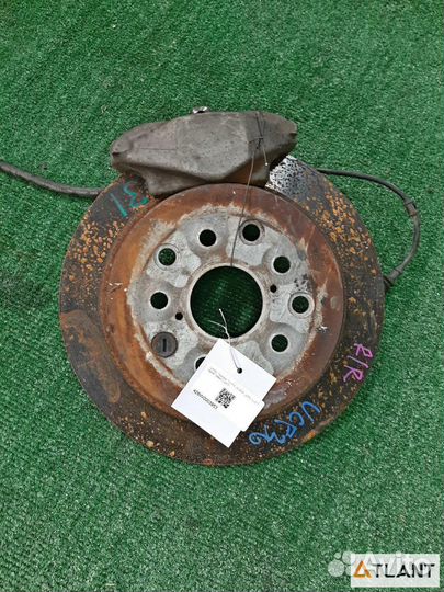 Тормозной суппорт задний правый toyota celsior