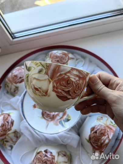 Сервиз фарфоровый на 6 персон