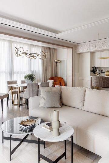 3-к. квартира, 102 м², 3/14 эт.