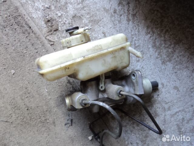 Цилиндр главный тормозной с бачком 3-серия E36 com