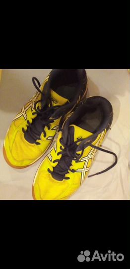 Кроссовки женские