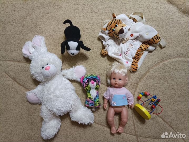 7 пакетов игрушек