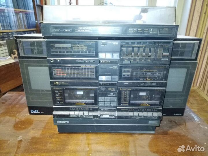 Музыкальный центр sanyo