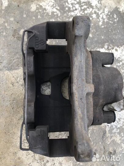 Супорт левый audi а4