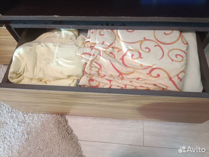 Тумба под телевизор