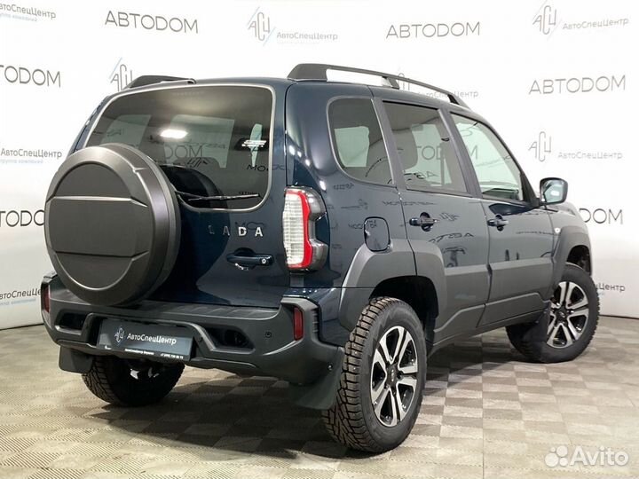 ВАЗ Niva Travel 1.7 МТ, 2024, 10 000 км