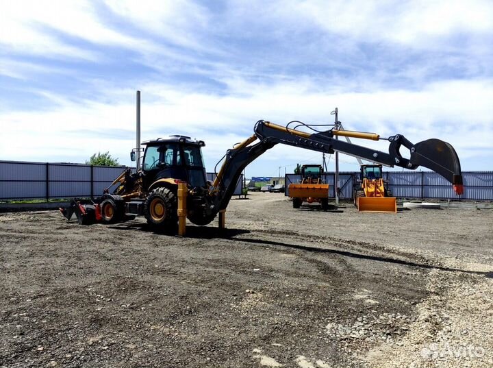 Экскаватор-погрузчик JCB 3CX, 2022
