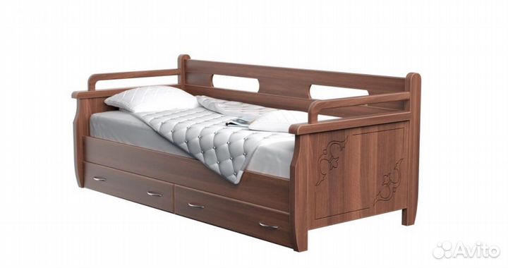 Кровать детская массив