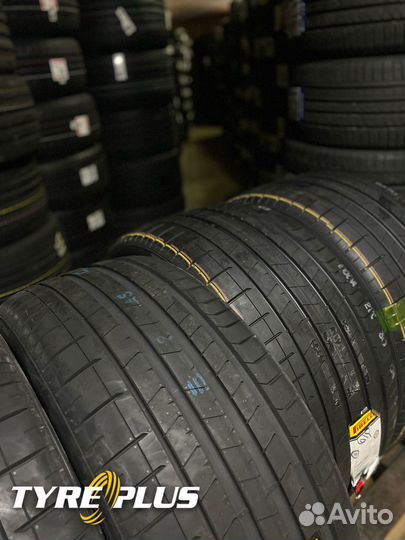 Pirelli P Zero PZ4 275/45 R21 и 315/40 R21 111Y