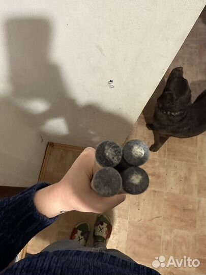 Продаю 4 бильярдный кия