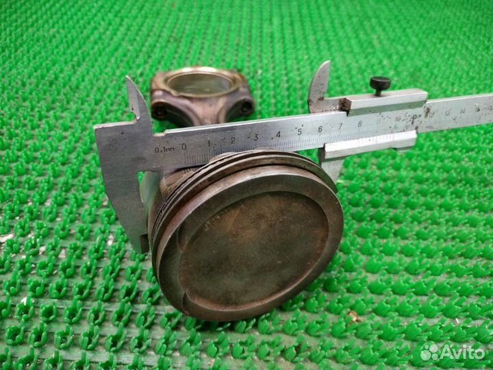 Поршень с шатуном Ford Focus 1 eyde 2002