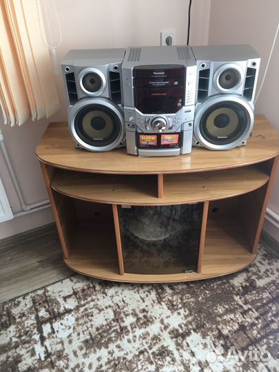 Тумба под телевизор