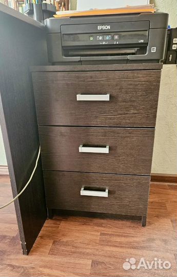 Письменный стол