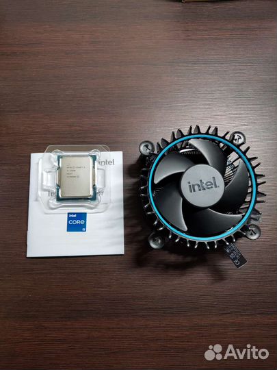 Процессор Intel Core i5-12600 box на гарантии