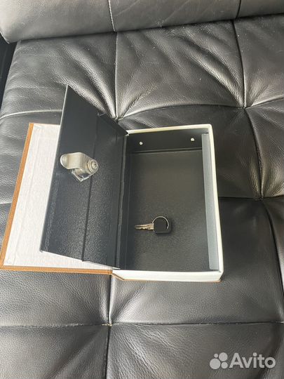 Мини сейф книжка