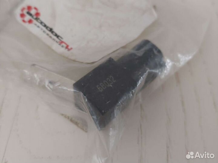 Конденсатор катушки зажигания С пласт диэлектриком