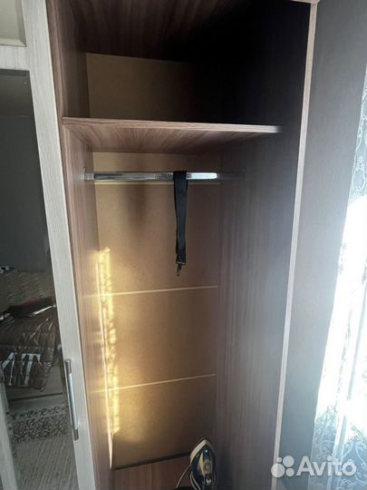 Шкаф распашной