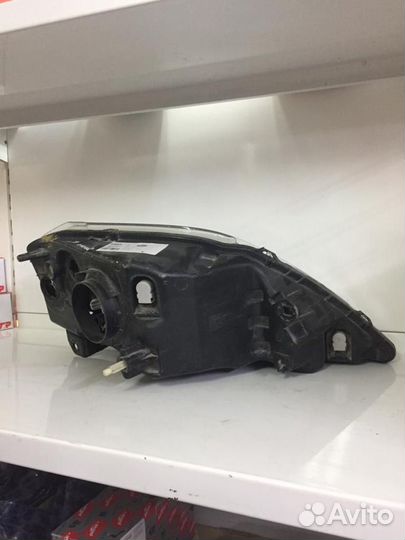 Фара левая largus