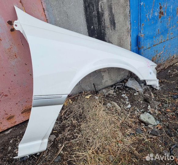 Правое переднее крыло qualis