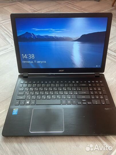 Acer aspire v5 573G