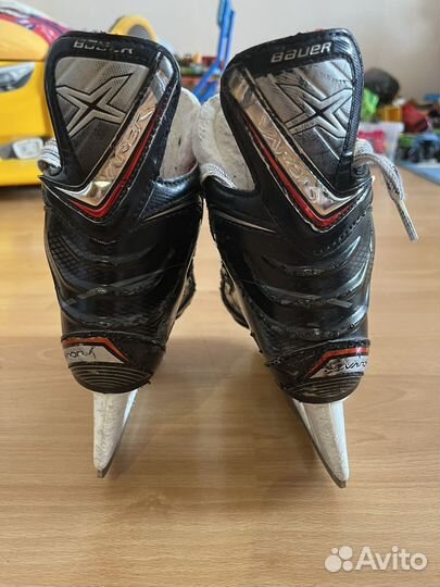 Коньки хоккейные детские bauer 31,5