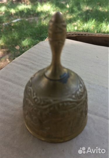 Бронзовый колокольчик 1 сентября