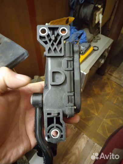 Педаль газа Фольксваген Шаран