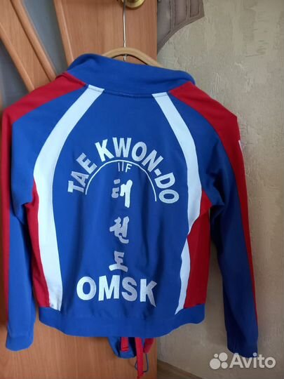 Спортивный костюм доя тхэквондо