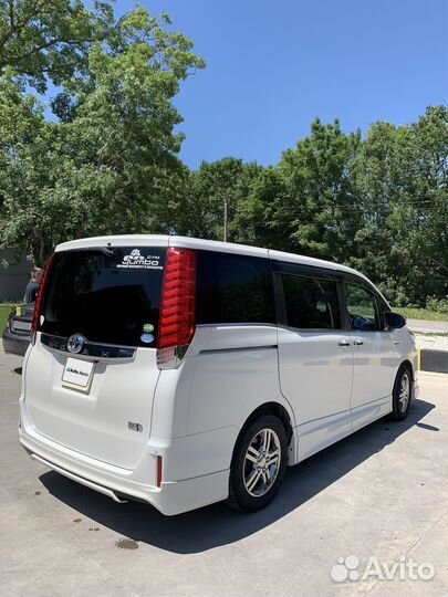 Toyota Noah 1.8 CVT, 2014, 123 000 км