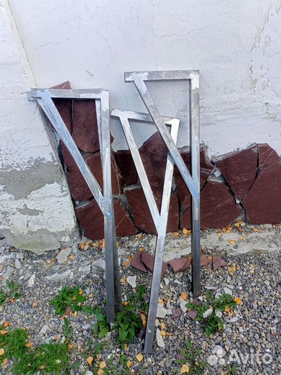 Кронштейн для полок