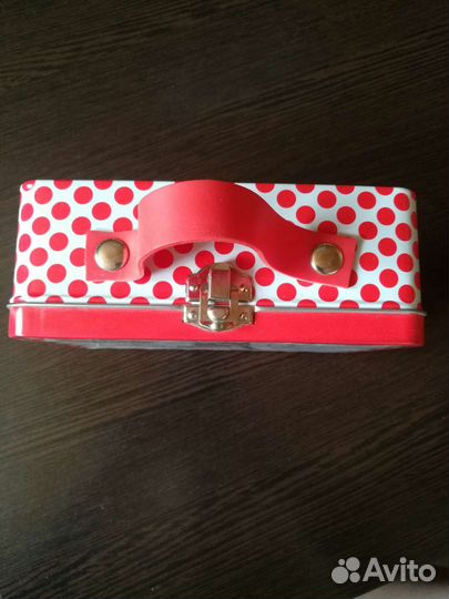 Коробочка металлическая, бьюти- бокс