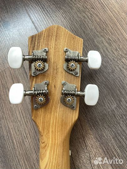 Детская гитара