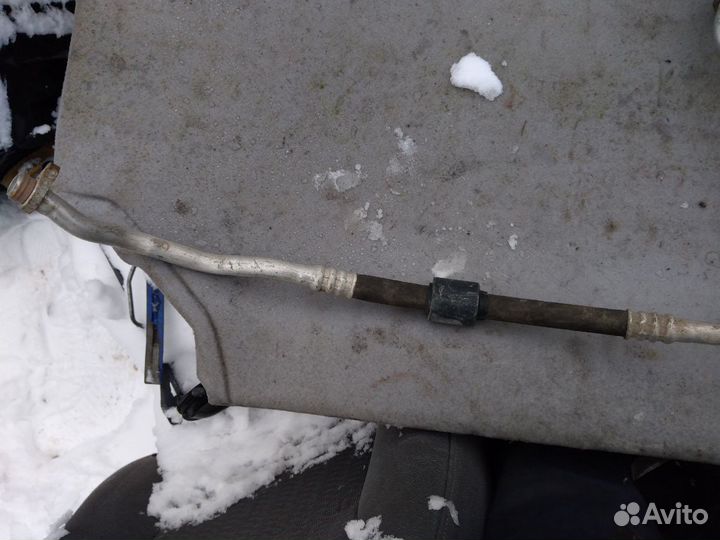 Трубка кондиционера Renault Logan 1