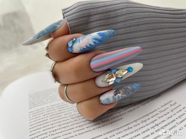 Маникюр на дому