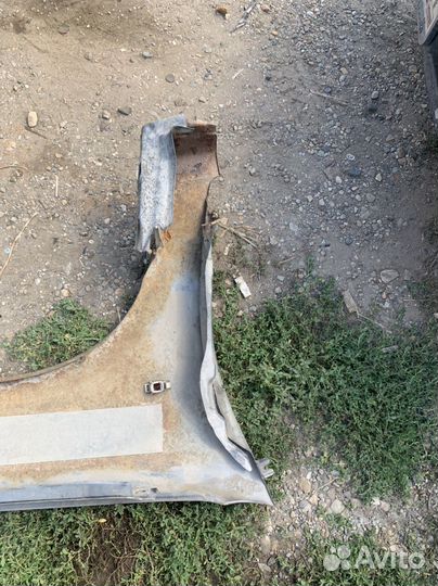 Крыло левое переднее Nissan Bluebird Silphy