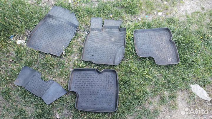 Автомобильные коврики duster