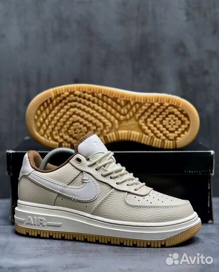 Кроссовки Nike AIR force 1 luxe версия