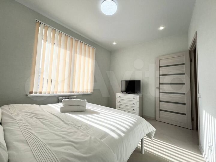 2-к. квартира, 64 м², 3/6 эт.