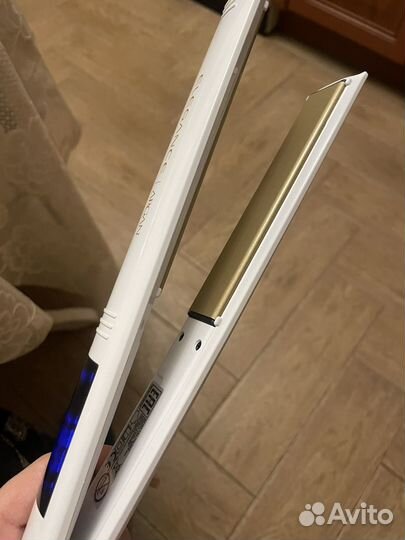 Выпрямитель для волос профессиональный