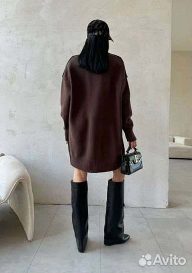 Женский свитер Balenciaga оверсаз удлиненный